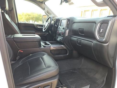 Used 2022 Chevrolet Silverado 3500 LTZ w/ LTZ Texas Edition image 16