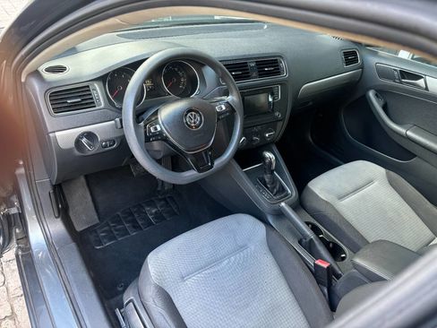 Used 2017 Volkswagen Jetta S image 11