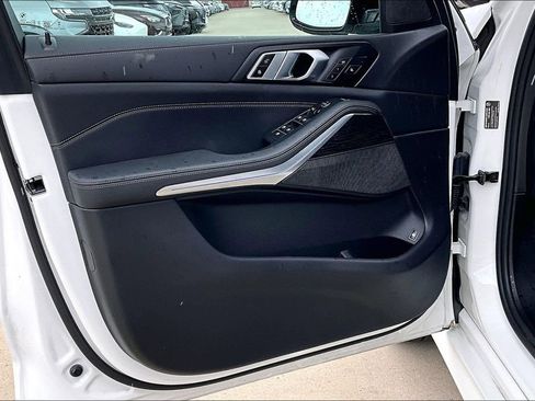 Used 2025 BMW X5 xDrive50e w/ M Sport Package image 20