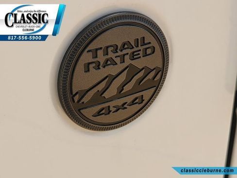 Used 2025 Jeep Wrangler Sport AWD/4WD image 13