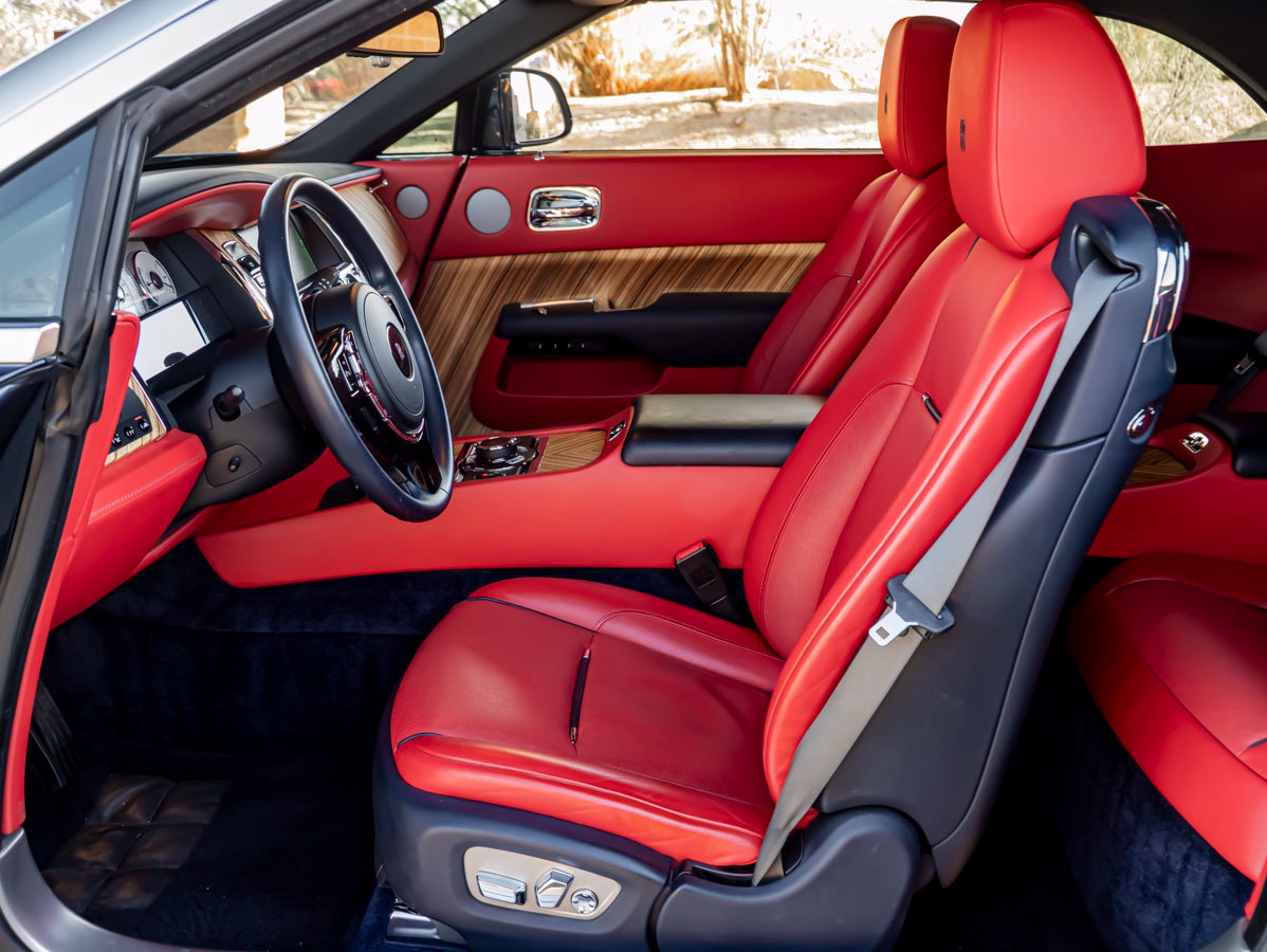 Certified 2016 Rolls-Royce Dawn RWD image 26