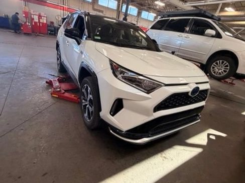 Used 2021 Toyota RAV4 XSE w/ Weather Package AWD/4WD image 1