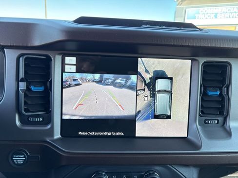 Used 2023 Ford Bronco Outer Banks image 17