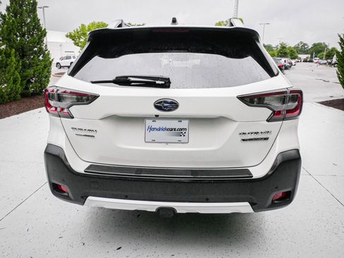 Used 2024 Subaru Outback Touring XT AWD/4WD image 10
