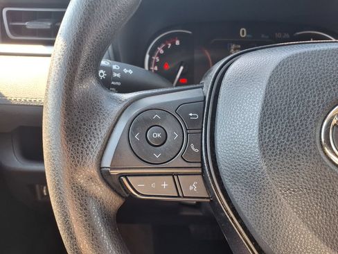 Used 2024 Toyota RAV4 XLE FWD image 22