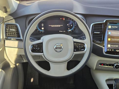 Used 2025 Volvo XC90 B5 Plus w/ Protection Package Premier image 23