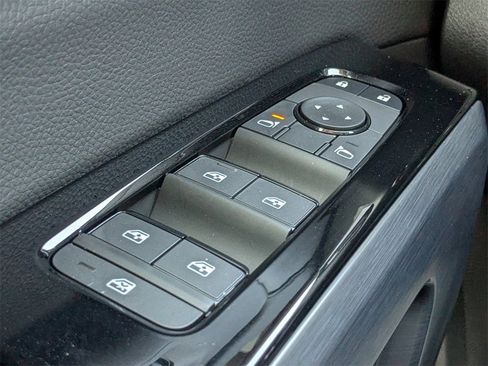 New 2025 Nissan Pathfinder SL image 22