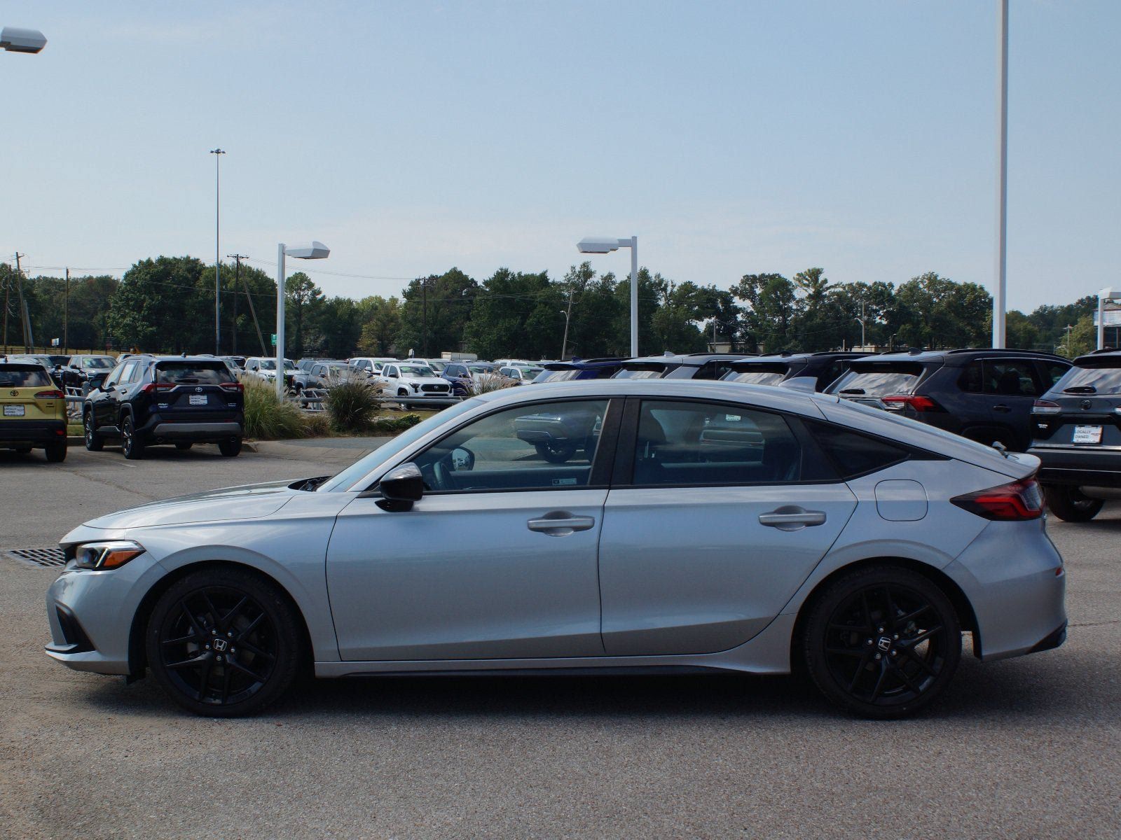 Used 2023 Honda Civic Sport image 11