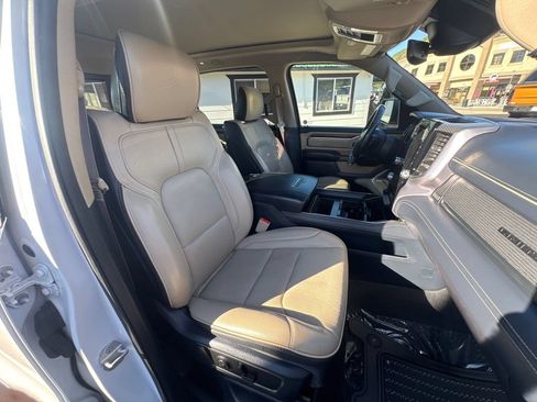Used 2019 RAM 1500 Limited AWD/4WD image 17