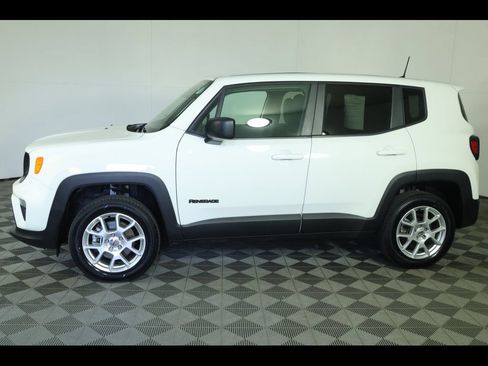 Certified 2023 Jeep Renegade Latitude AWD/4WD image 13