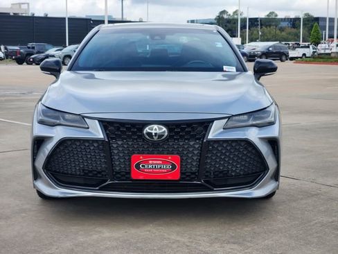 Certified 2021 Toyota Avalon Touring FWD image 2