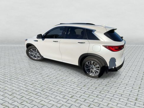 Certified 2025 INFINITI QX50 Luxe w/ Cargo Package AWD/4WD image 6