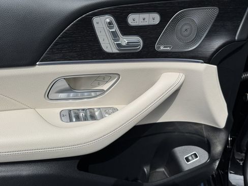 New 2025 Mercedes-Benz GLS 450 4MATIC image 8