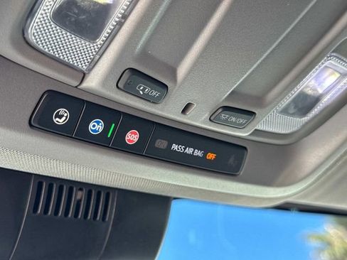 Used 2022 Chevrolet Silverado 1500 LTZ image 31