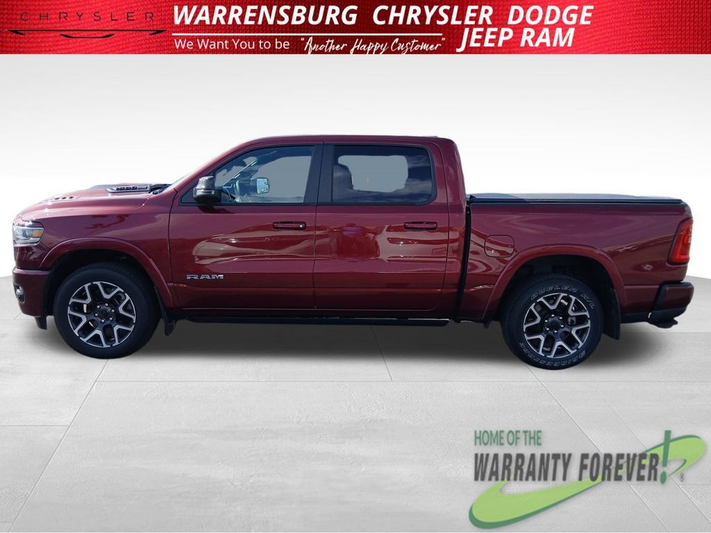 Used 2025 RAM 1500 Laramie AWD/4WD image 7