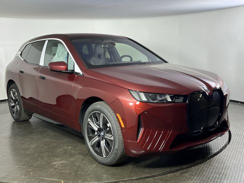 New 2026 BMW iX xDrive45 w/ Executive Package image 10