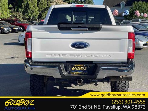 Used 2019 Ford F350 Lariat w/ Lariat Value Package AWD/4WD image 5