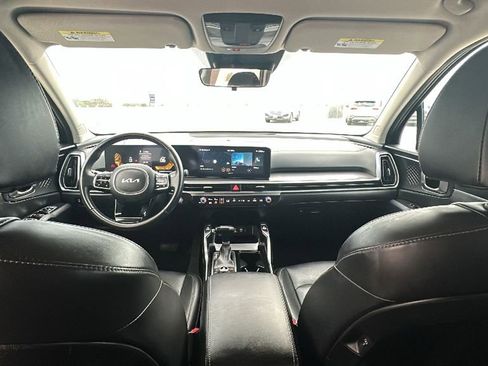 Used 2024 Kia Sorento S image 28