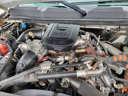 Used 2013 Chevrolet Silverado 3500 W/T AWD/4WD image 10