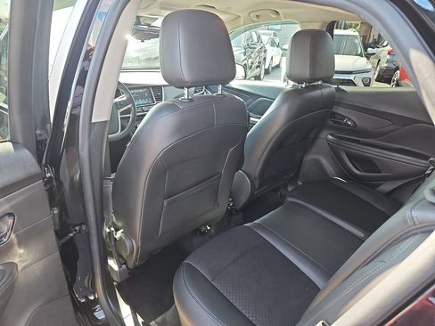 Used 2021 Buick Encore Preferred FWD image 15