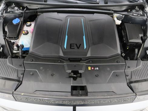 Used 2022 Hyundai Ioniq 5 SE image 38