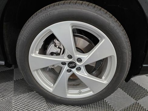 New 2025 Audi Q5 Premium Plus image 23