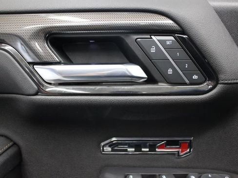 Used 2024 GMC Sierra 1500 AT4 w/ Technology Package AWD/4WD image 43