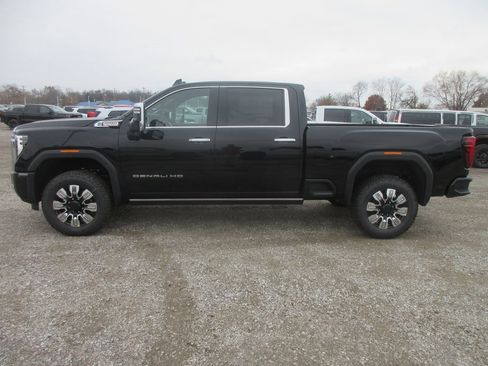 New 2026 GMC Sierra 2500 Denali w/ Denali Reserve Package image 10