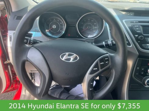 Used 2014 Hyundai Elantra SE FWD image 14
