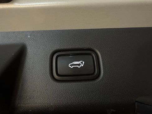 Used 2024 Hyundai Tucson Limited image 45