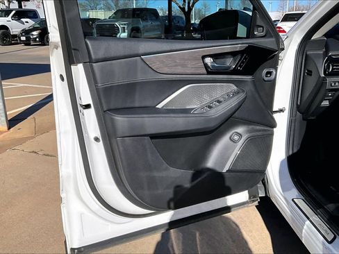 Used 2024 Acura MDX SH-AWD w/ Advance Package image 24