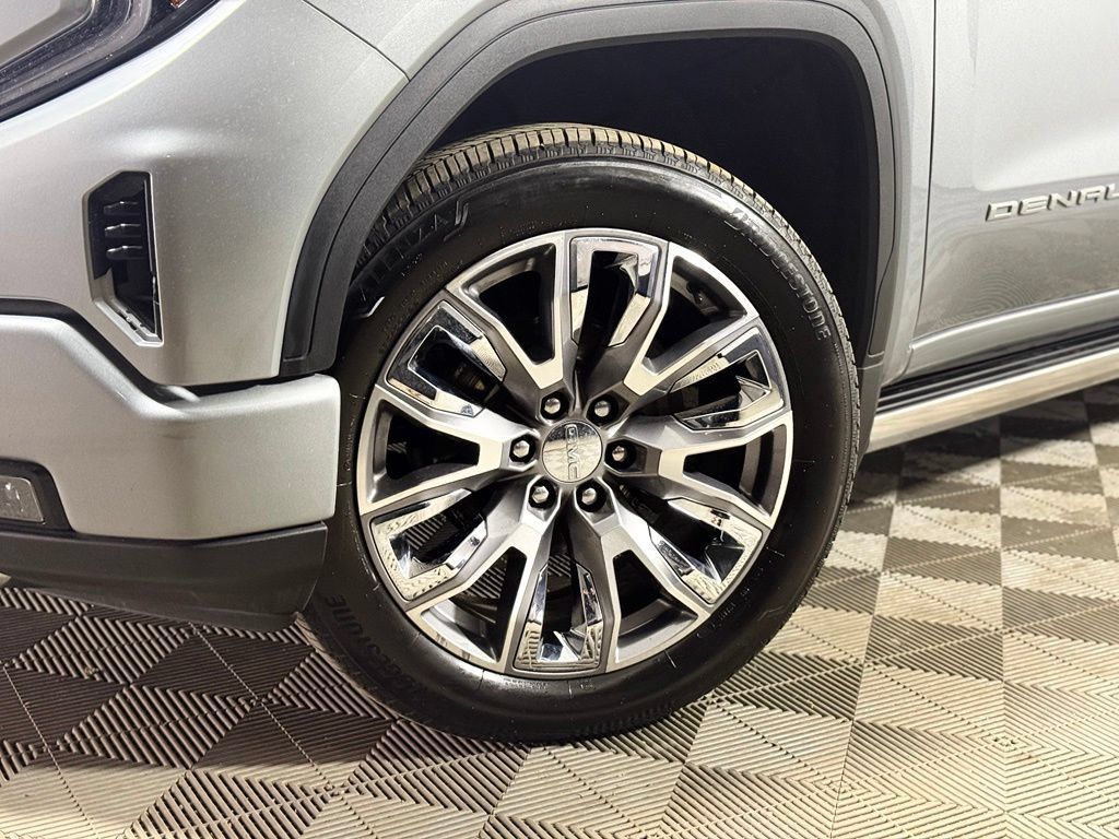 Used 2024 GMC Sierra 1500 Denali AWD/4WD image 2