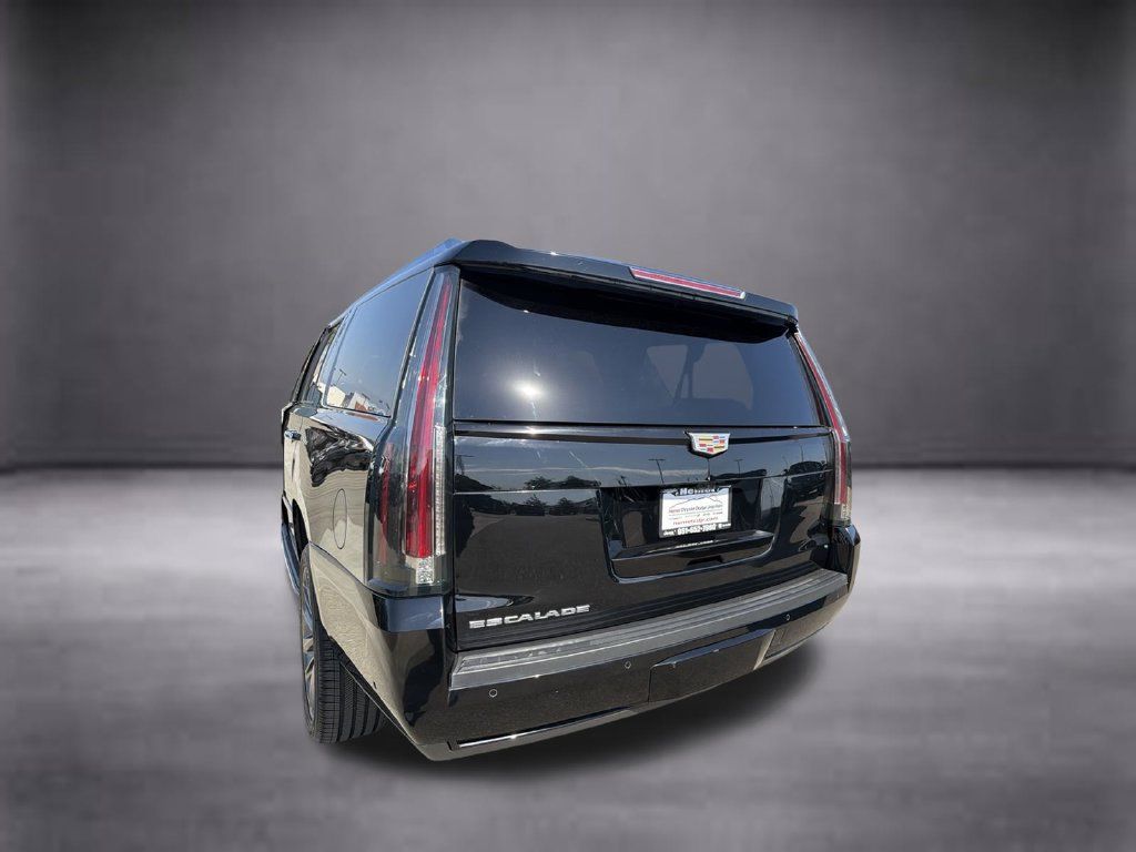 Used 2020 Cadillac Escalade ESV Premium Luxury w/ Escalade Sport Edition AWD/4WD image 14