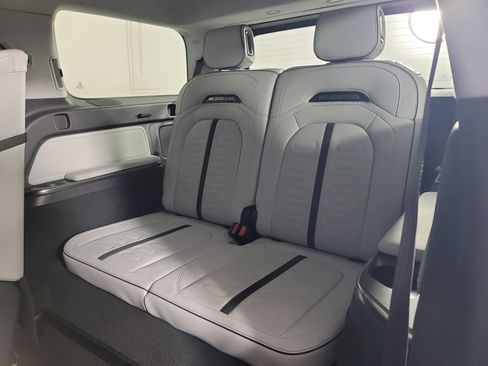 Used 2024 Rivian R1S Adventure image 22