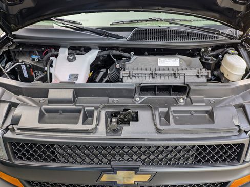 New 2026 Chevrolet Express 3500 RWD image 15