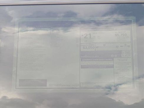 New 2025 Land Rover Range Rover Long Wheelbase SE image 18