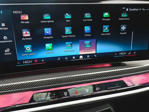 Used 2023 BMW 760i xDrive image 25