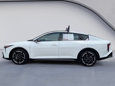 Used 2025 Kia K4 GT-Line w/ GT-Line Premium Package FWD image 2