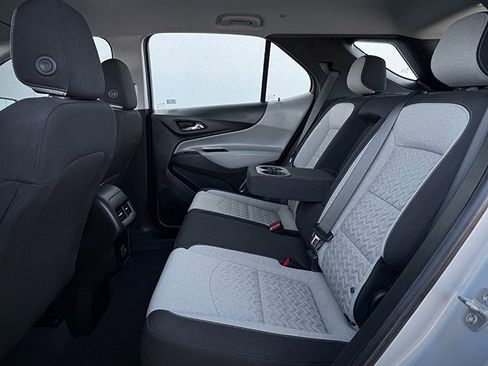 Used 2022 Chevrolet Equinox LS image 20