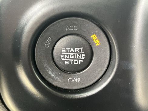 Used 2023 Jeep Wrangler Unlimited Sport AWD/4WD image 16
