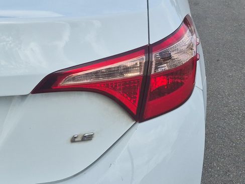 Used 2019 Toyota Corolla LE FWD image 22