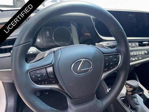 Certified 2025 Lexus ES 350 w/ Premium Package image 15