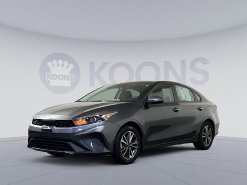 Used 2023 Kia Forte LXS w/ LXS Technology Package image 1