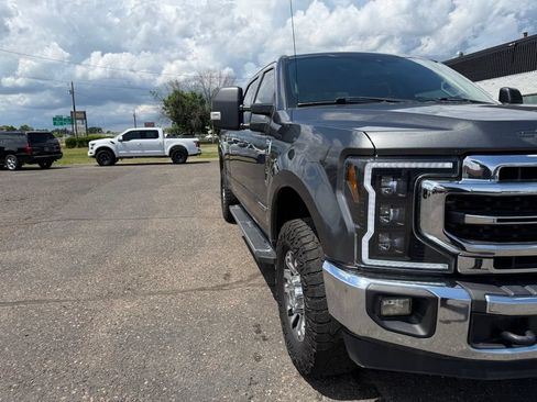 Used 2020 Ford F250 Lariat w/ Lariat Value Package AWD/4WD image 14