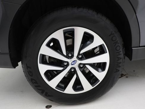Used 2024 Subaru Outback Premium AWD/4WD image 9