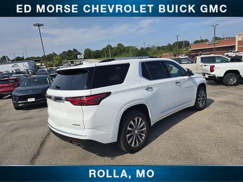 Certified 2023 Chevrolet Traverse Premier FWD image 3
