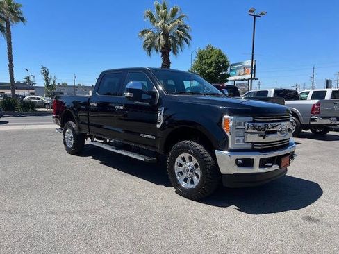 Used 2017 Ford F250 Lariat w/ Lariat Ultimate Package image 29