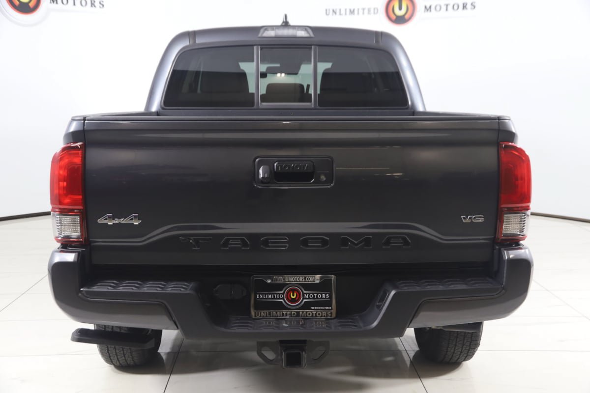 Used 2023 Toyota Tacoma SR AWD/4WD image 38