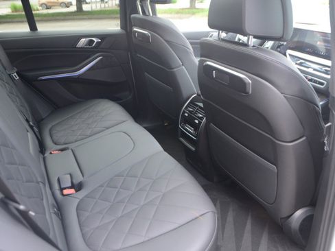 Used 2026 BMW X5 sDrive40i RWD image 14