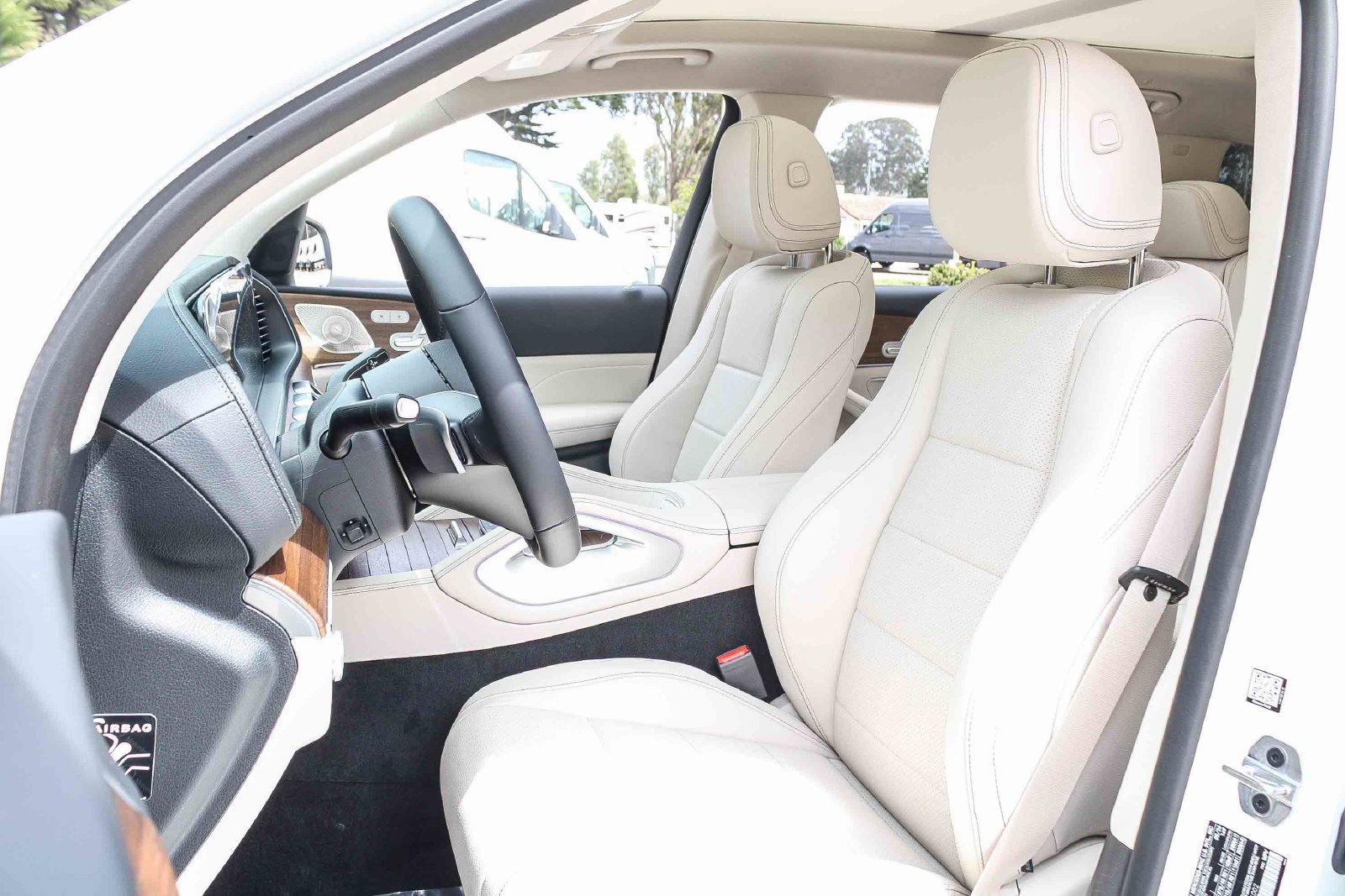 New 2026 Mercedes-Benz GLS 450 4MATIC image 18